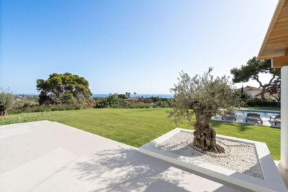 e35c3c0d845b6b12e643dde205491e6a - 37