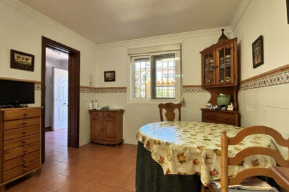 e3885d110561d2cb488375fa3cbc8b3a - 12