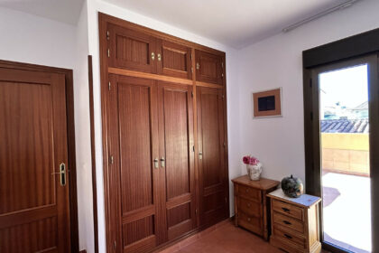 e3885d110561d2cb488375fa3cbc8b3a - 18