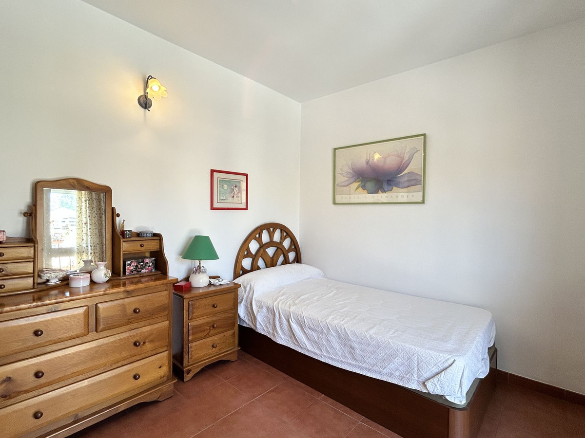 e3885d110561d2cb488375fa3cbc8b3a - 23