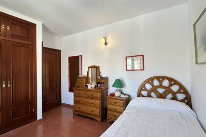 e3885d110561d2cb488375fa3cbc8b3a - 24