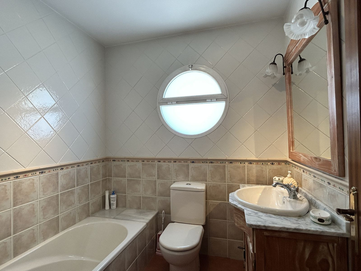 e3885d110561d2cb488375fa3cbc8b3a - 26