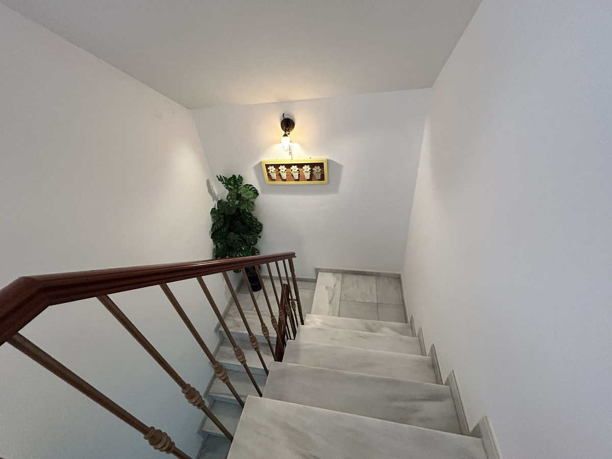 e3885d110561d2cb488375fa3cbc8b3a - 28