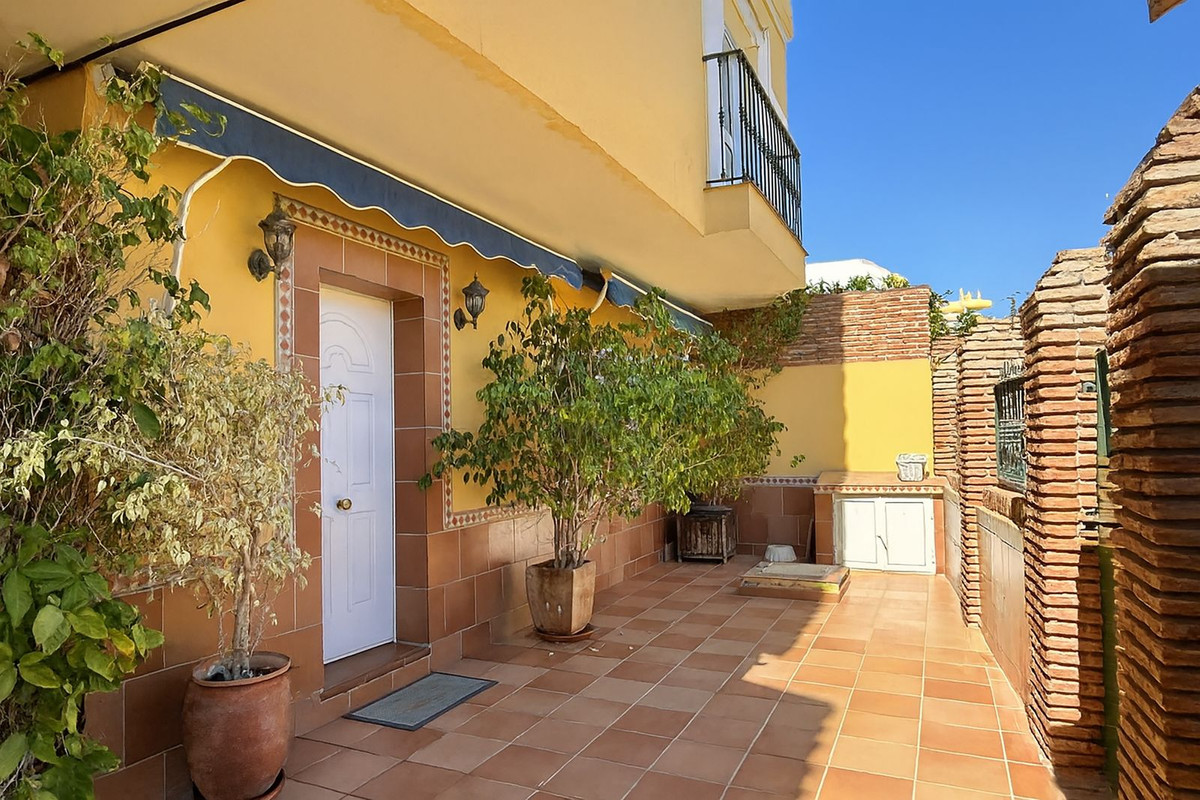 e3885d110561d2cb488375fa3cbc8b3a - 5