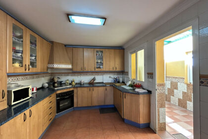 e3885d110561d2cb488375fa3cbc8b3a - 9