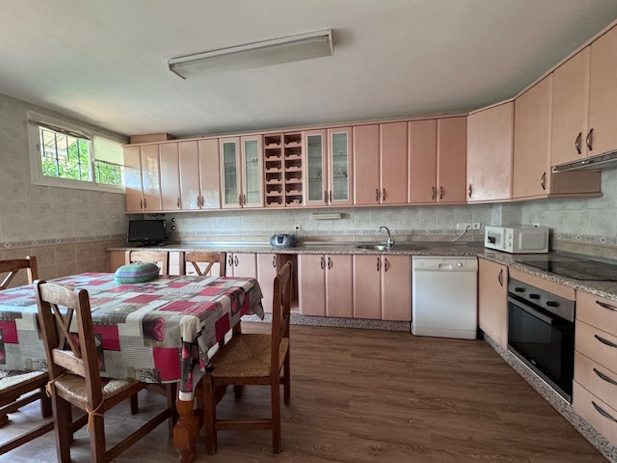 e3a72d9e8dcdfa38962467df8c1fdb95 - 2