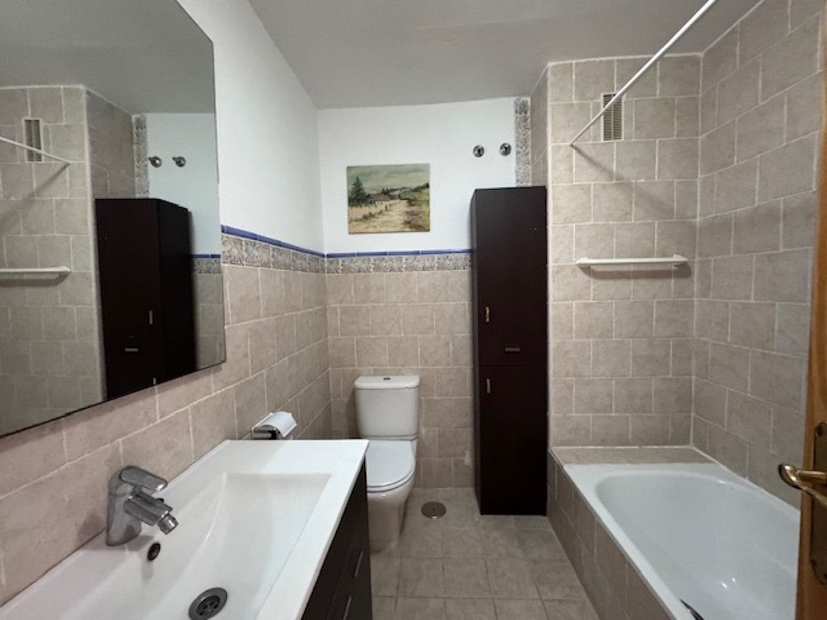 e3a72d9e8dcdfa38962467df8c1fdb95 - 24