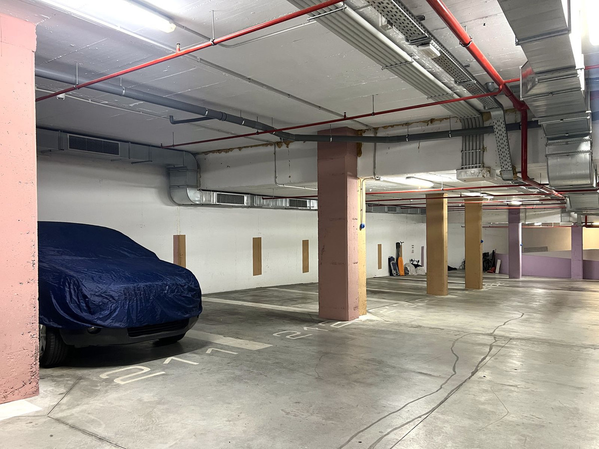 e4ecbf64e1b386066e3704fefaa5f004 - 21