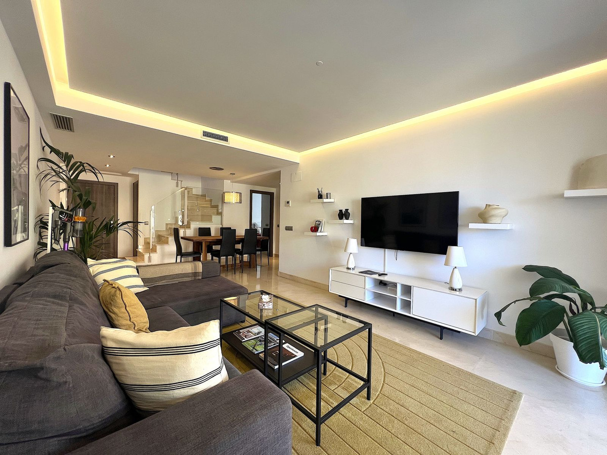 e4ecbf64e1b386066e3704fefaa5f004 - 6