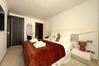 e4ecbf64e1b386066e3704fefaa5f004 - 9