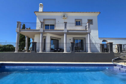 e5c9a569f1eb47ec72a71724c0b52402 - 1