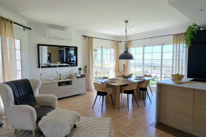 e5c9a569f1eb47ec72a71724c0b52402 - 12