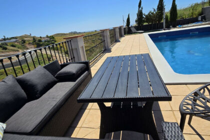 e5c9a569f1eb47ec72a71724c0b52402 - 19