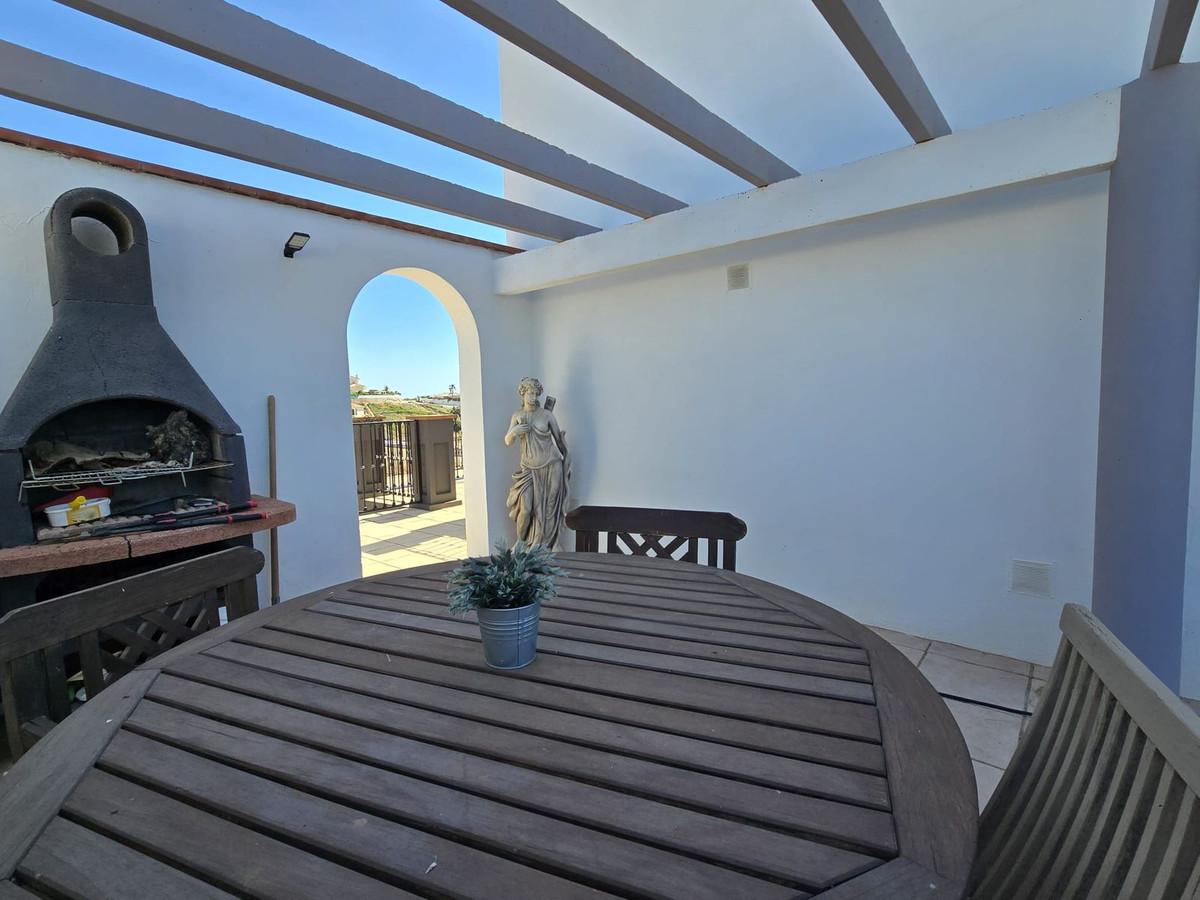 e5c9a569f1eb47ec72a71724c0b52402 - 23