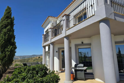 e5c9a569f1eb47ec72a71724c0b52402 - 28