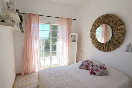 e5c9a569f1eb47ec72a71724c0b52402 - 38