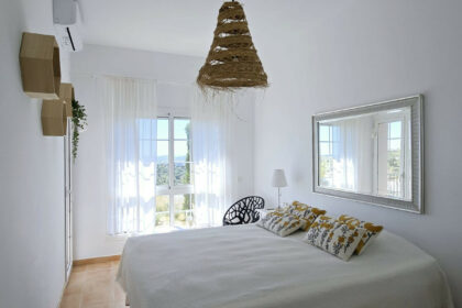 e5c9a569f1eb47ec72a71724c0b52402 - 39