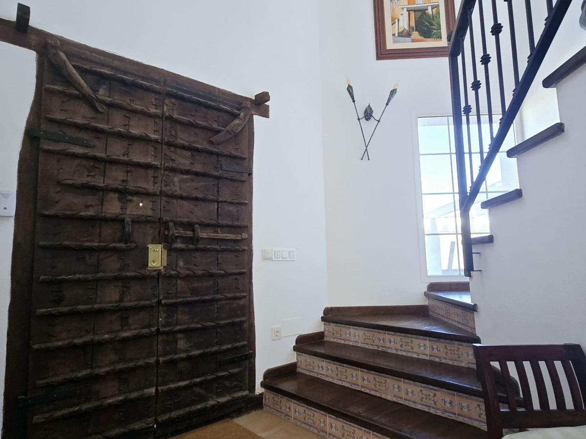 e5c9a569f1eb47ec72a71724c0b52402 - 44