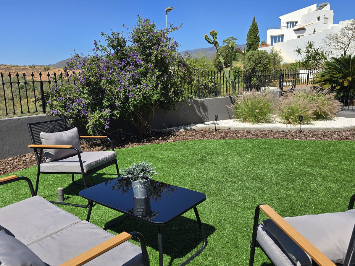 e5c9a569f1eb47ec72a71724c0b52402 - 5