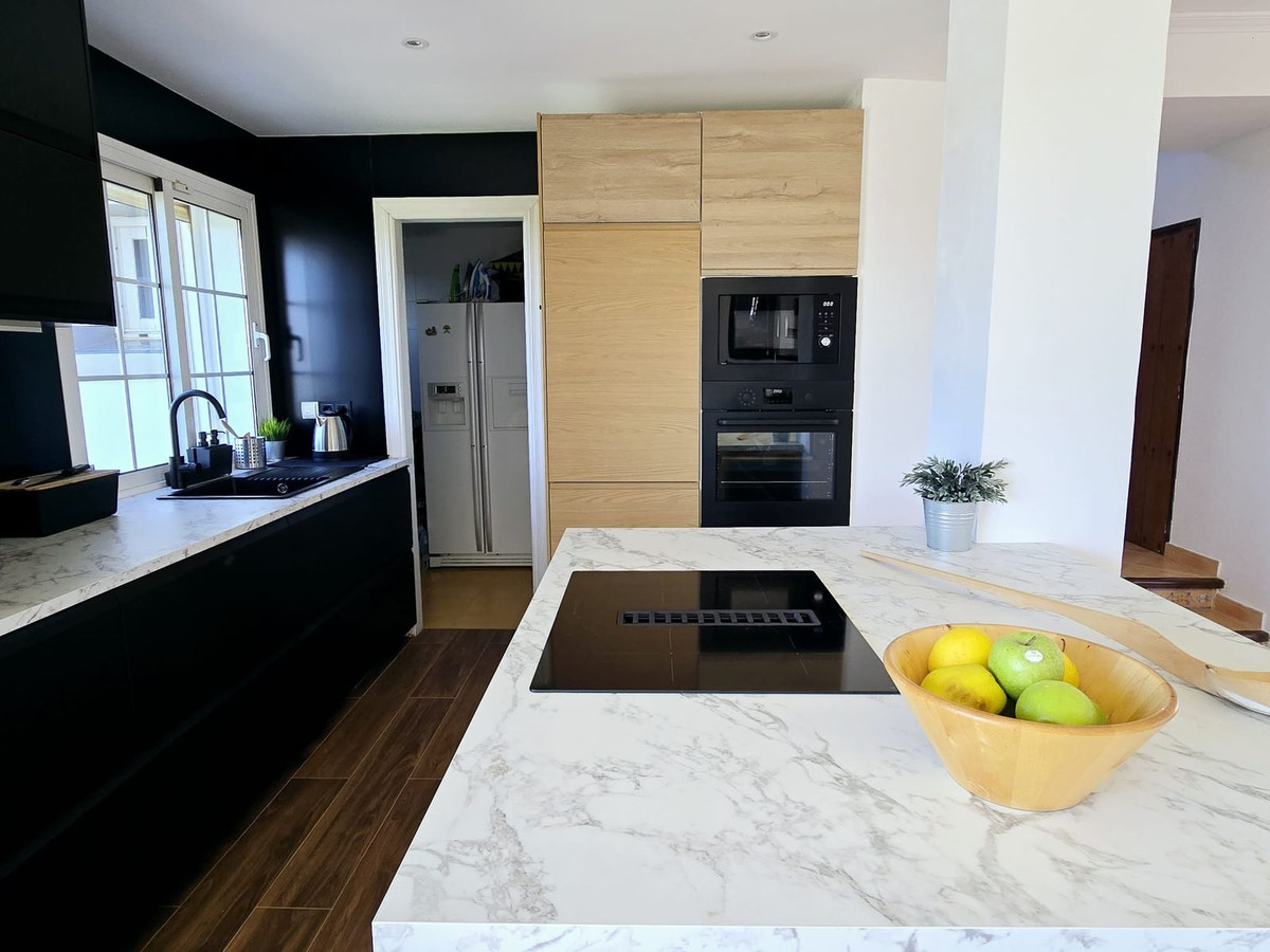 e5c9a569f1eb47ec72a71724c0b52402 - 51