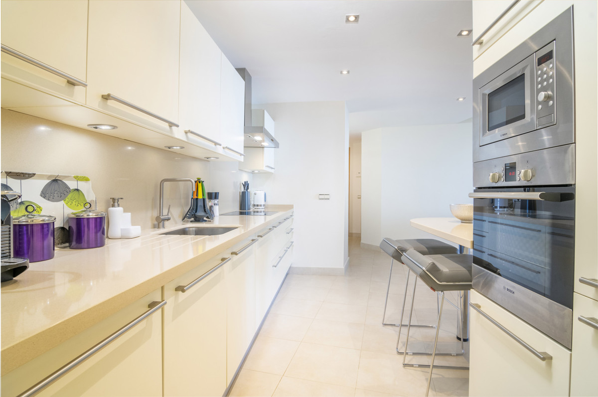 e5d119486057402ecfafed468f4d83aa - 18