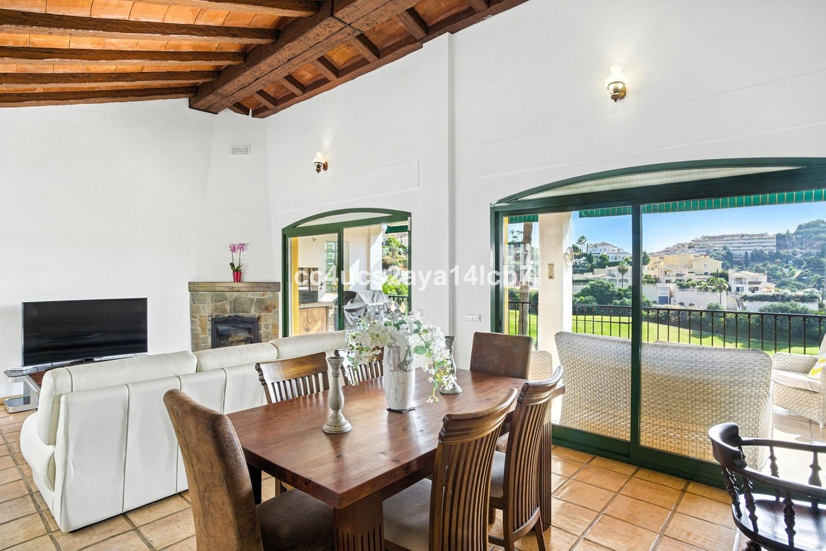 e6a4285671e59c813ceb89d95d58c55e - 10