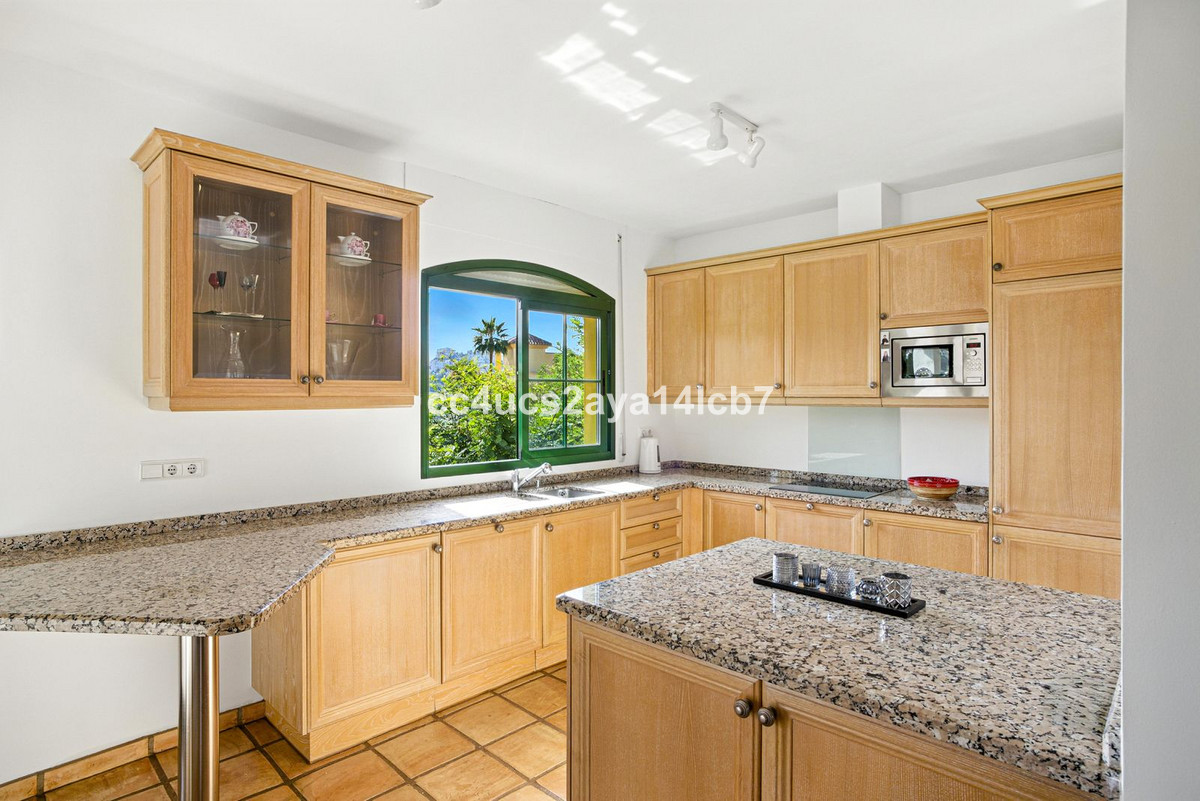 e6a4285671e59c813ceb89d95d58c55e - 16