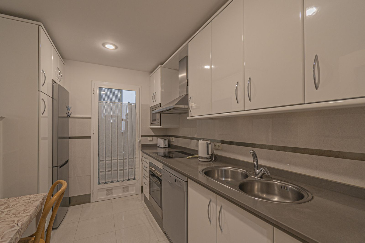 e6d11c4296ac62a08224cd3bb944c687 - 11