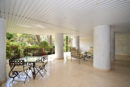 e6d11c4296ac62a08224cd3bb944c687 - 18