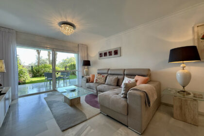 e6ed976541101d0af67ec2c2c940d439 - 10