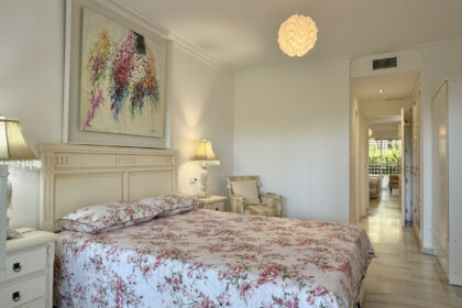 e6ed976541101d0af67ec2c2c940d439 - 13