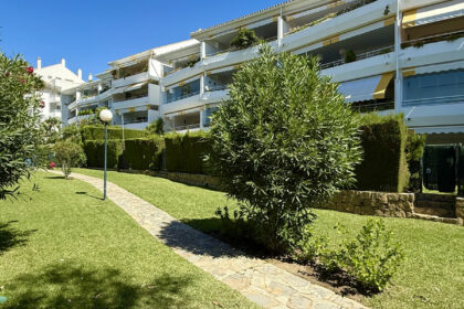 e6ed976541101d0af67ec2c2c940d439 - 30