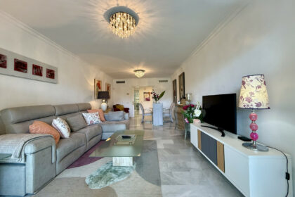 e6ed976541101d0af67ec2c2c940d439 - 9