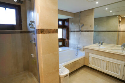 e6fd859f7a6aa9efc58f8d917f6902fd - 15