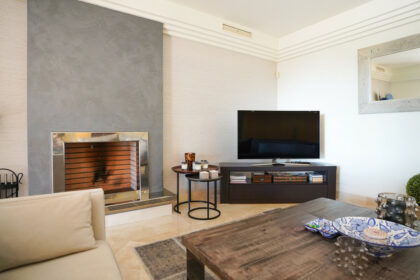 e6fd859f7a6aa9efc58f8d917f6902fd - 18