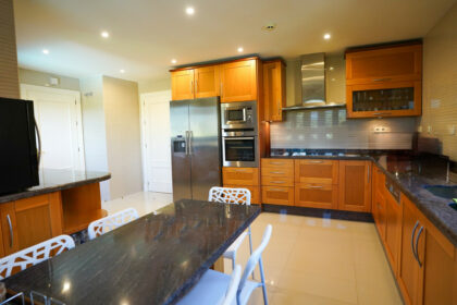 e6fd859f7a6aa9efc58f8d917f6902fd - 21