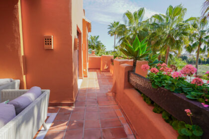 e6fd859f7a6aa9efc58f8d917f6902fd - 23