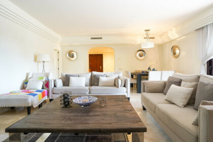 e6fd859f7a6aa9efc58f8d917f6902fd - 4