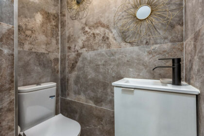 e73b71baa2f3b4088d145f57909b0ed1 - 18