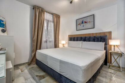 e73b71baa2f3b4088d145f57909b0ed1 - 7