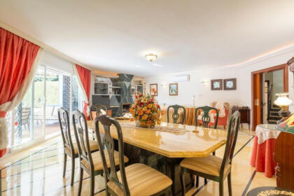 e754a9f9fe573da789041f5782b9e393 - 18