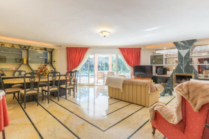 e754a9f9fe573da789041f5782b9e393 - 2