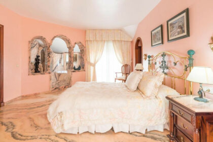 e754a9f9fe573da789041f5782b9e393 - 21