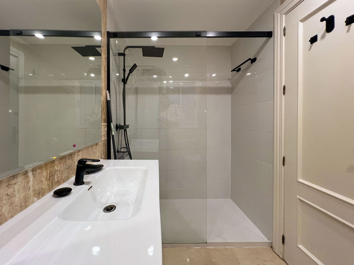 e79dc41ec0a7e7468bb29d4ba5303069 - 14