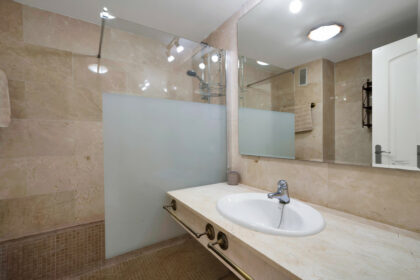 e7b0c9543755d8b72c48a09e1a8d0e01 - 27