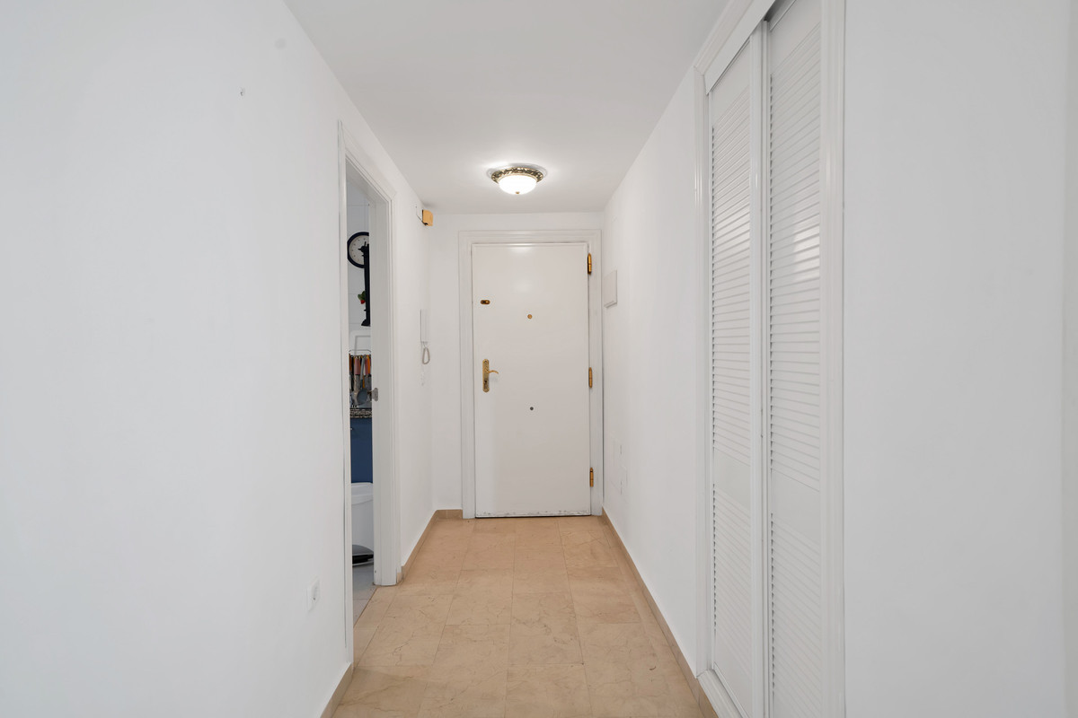 e7b0c9543755d8b72c48a09e1a8d0e01 - 28