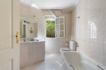 e7b3bc536a189b8ce7e15e55485e3698 - 22