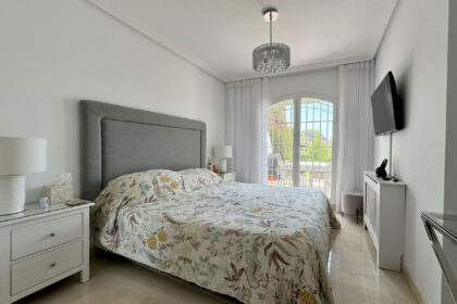 e7b3ea332461863108861386b7c5c056 - 12