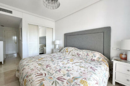 e7b3ea332461863108861386b7c5c056 - 14