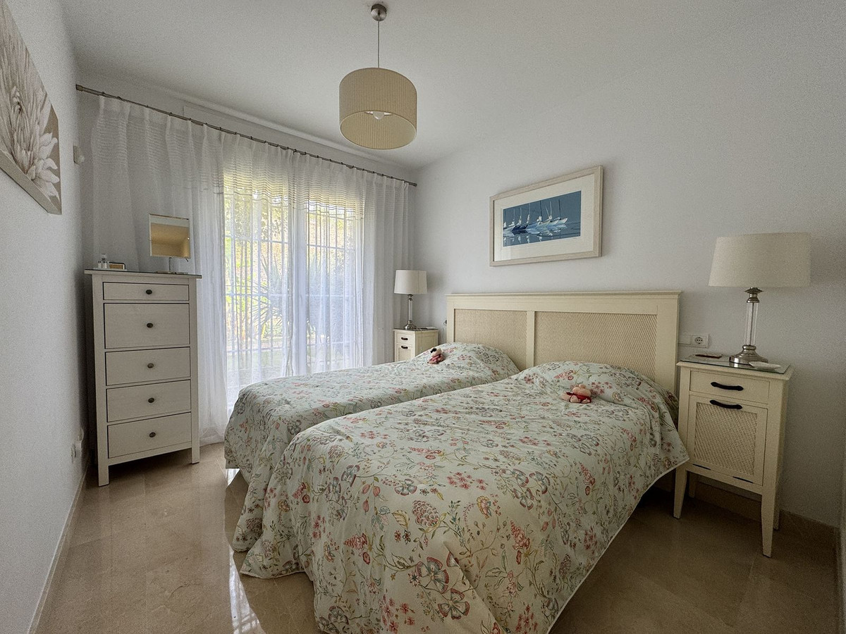 e7b3ea332461863108861386b7c5c056 - 16